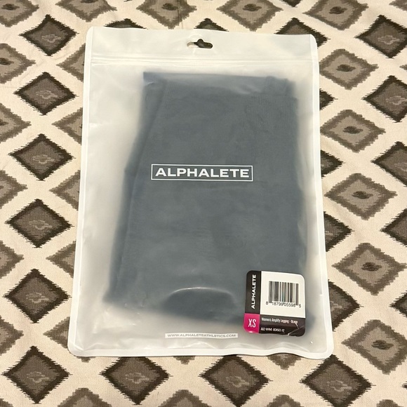 Alphalete Amplify Ultra-High Rise Legging - Ocean - Brand New - Picture 3 of 3